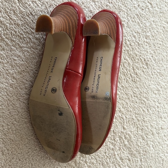 Chinese Laundry Red kitten heel - Picture 3 of 3